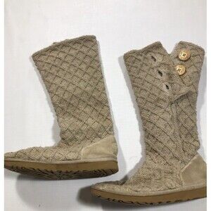 UGG Australia Women’s Beige  Cardi Sweater Boots Wool Knitted Fold Over Size 7